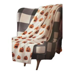 HALLOWEEN PUMPKIN THROW